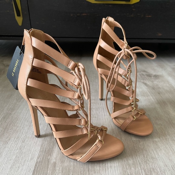 🔥NWT Forever 21 lace up high heels. Nude color, Size 6.5🔥 - Picture 1 of 10